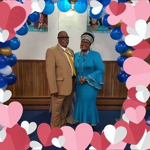 Meet your Posher, Sharon